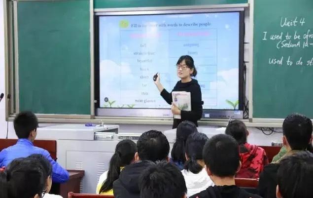 六问大专学历女干部提拔副科，机遇与挑战的并存之路